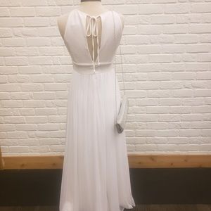 Brand New Wedding/Formal Long Sleeveless Dress